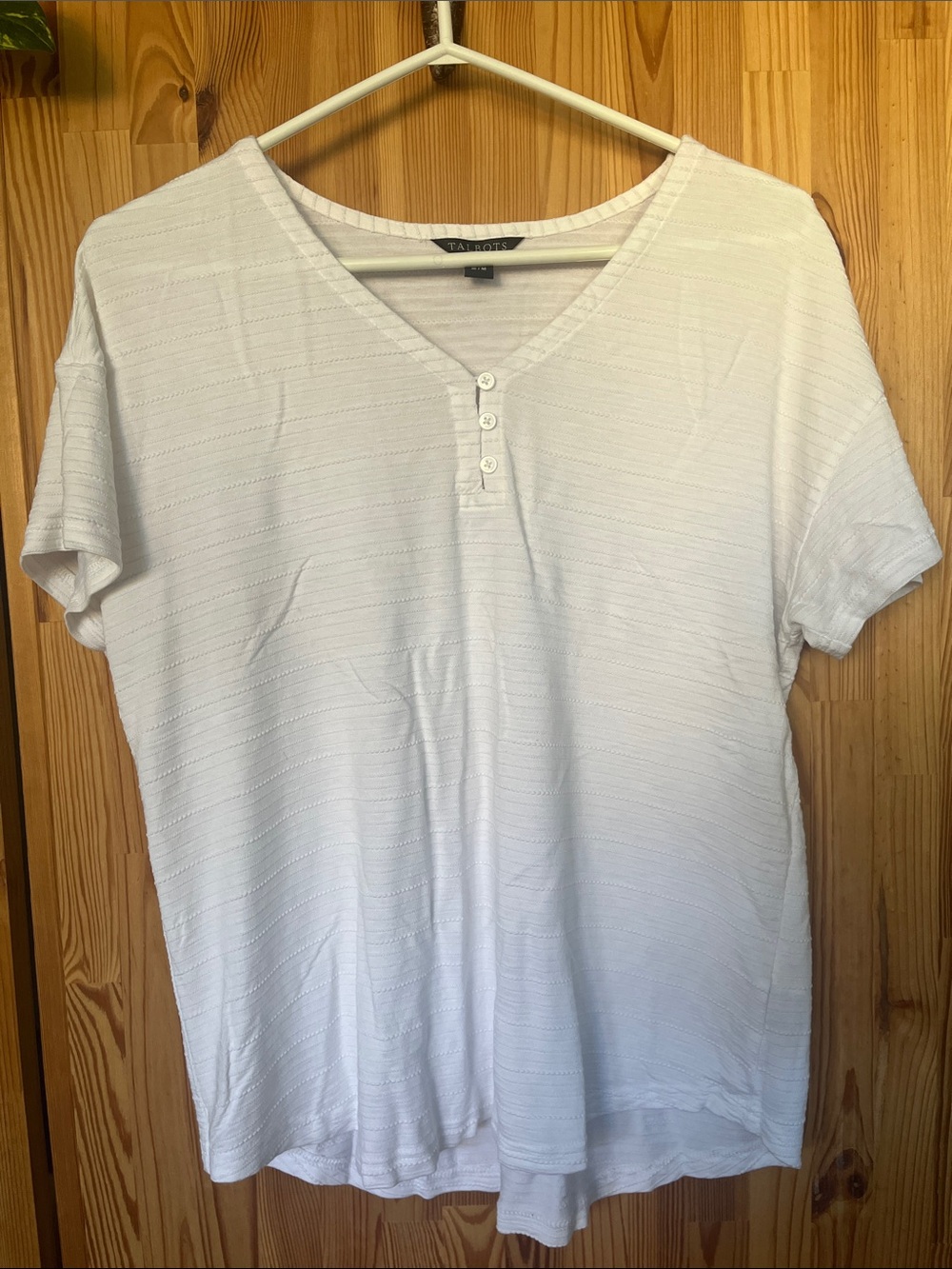 Talbots White Short-Sleeve V-Neck Henley Tee (size M)